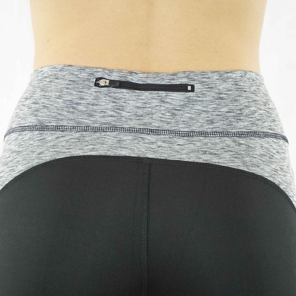 Capri length with zippered key pocked - Picture 2 of 3